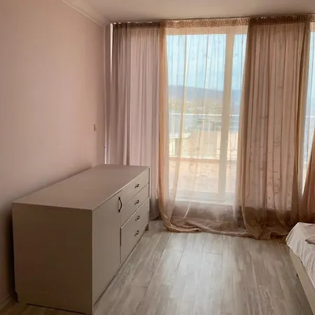 דירה Rose Garden Private